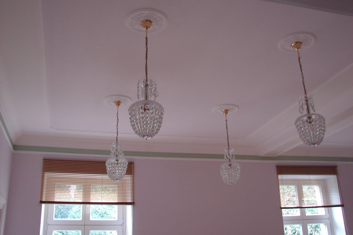 Ceiling after decorative finish
