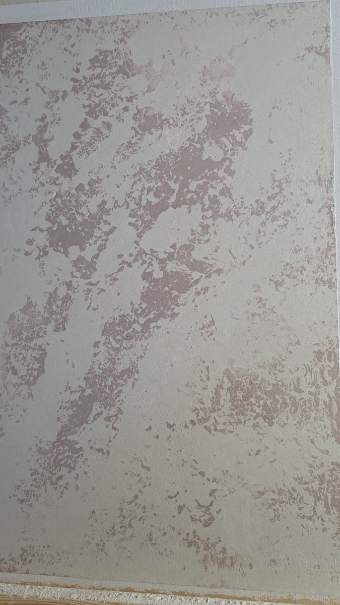 Glossy accent surface