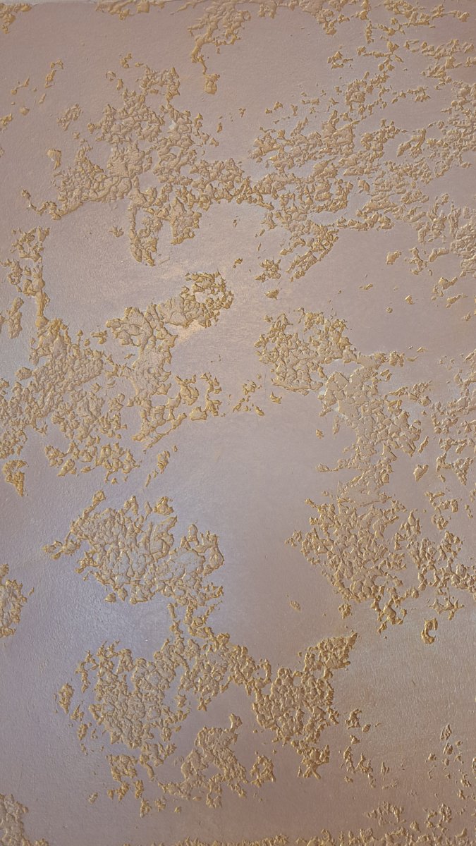 Multi-layer decorative coating